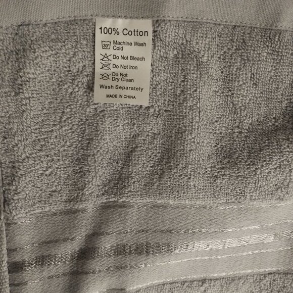 100% Cotton Gray Bath Towel - Picture 4 of 4